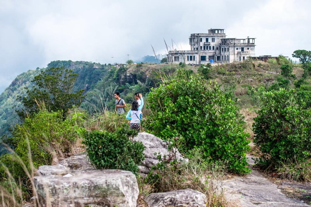 Thansur Sokha Hotel Kampot Exterior photo